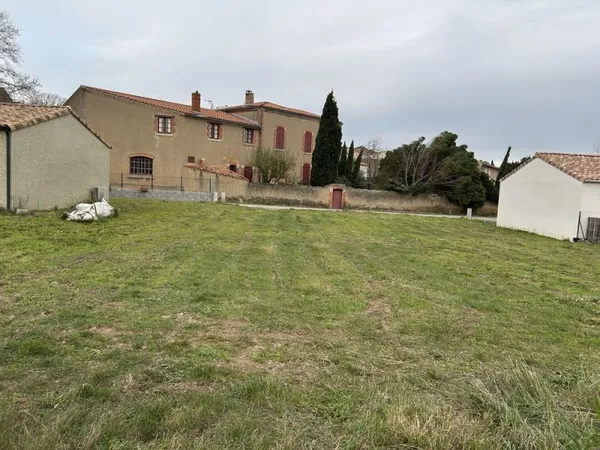 parcelle de terrain constructible viabilisée