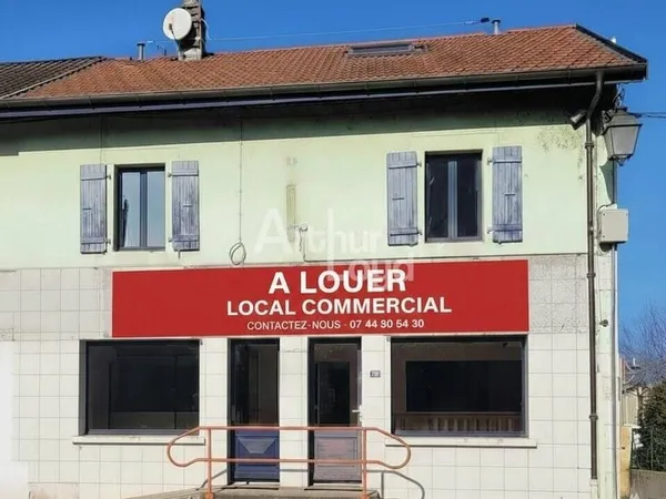 Local commercial 161 m²