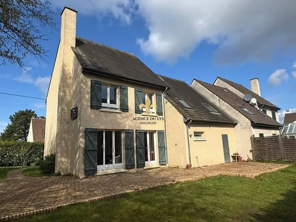 Maison 7 pièces 143 m²