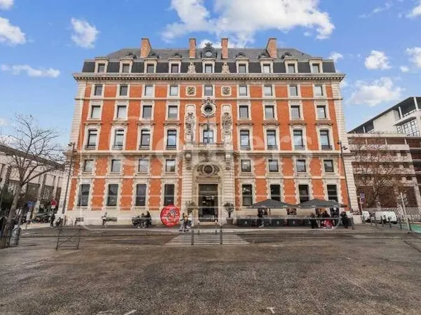 Bureaux 354 m²