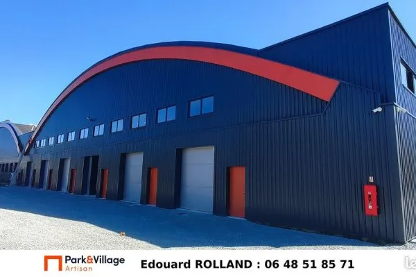 Local d'activité à vendre / Box d'activité à vendre / Dépot à vendre / Entrepot à vendre / 144 m² / 