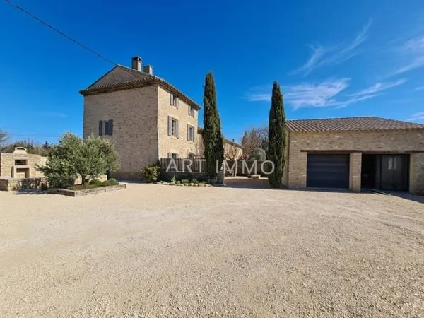 Maison en pierre