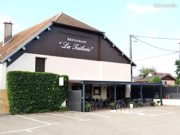 Restauration 292 m² Autechaux