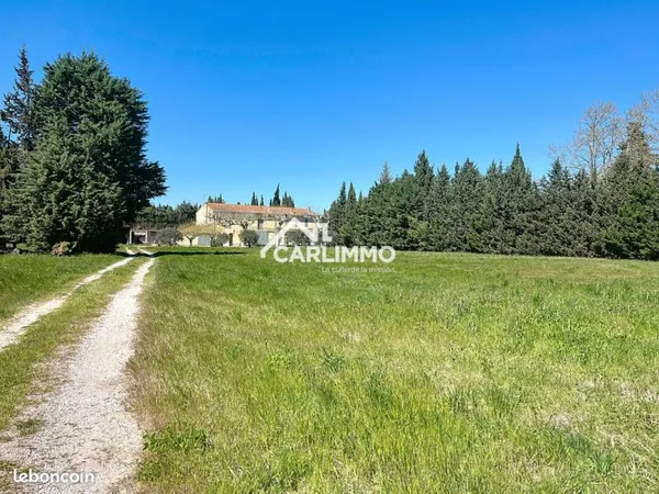 Maison 7 pièces 265 m²