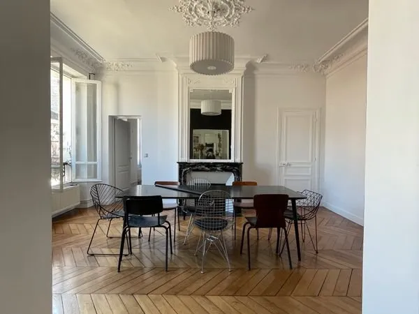 Vends appartement - 94m² - 15 min de Montmartre 853 000
