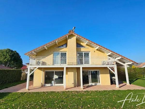 Maison 6 pièces 215 m2 - Lathoy - Hameau de Saint-Julien-en-Genevois