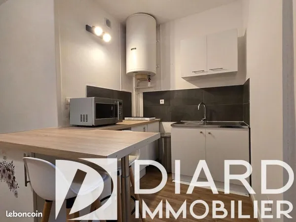Studio 1 pièce 23 m²