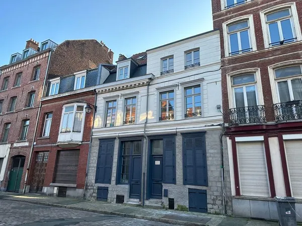 À VENDRE LOTS DE CAVES SPACIEUSES DANS LE VIEUX-LILLE
