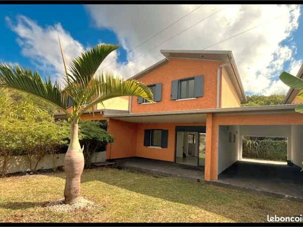 Villa de 102 m2 dans un cadre paisible à la Ligne des Bambous