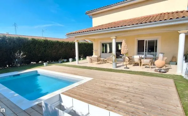 Maison 6 pièces 165 m²