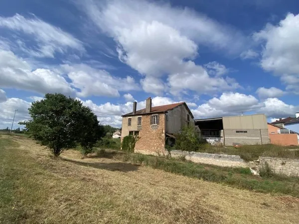 Immeuble 1 pièce 300 m²