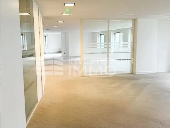 Bureaux 282 m²