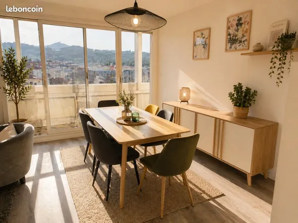 📍 T3 meublé lumineux - Vue Puy-de-Dôme - Balcon - Parking - Ascenseur