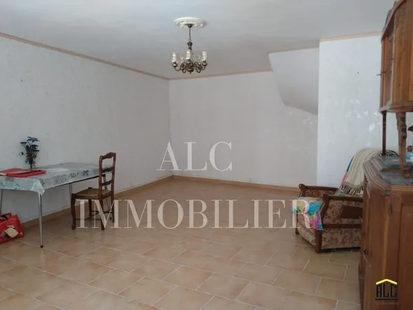 MAISON DE BOURG DE 124 m2 A RAFRAICHIR
