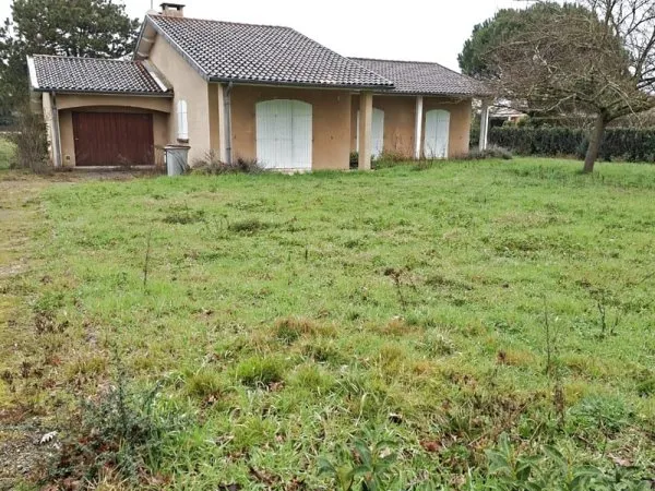 Maison plain pied T4 de 119 m2 avec garage sur terrain de 700 m2