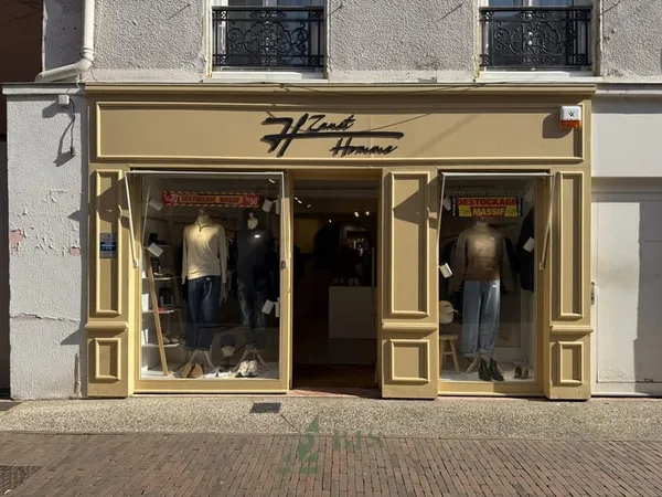 Local commercial à LOUER - Roanne -Rue piétonne