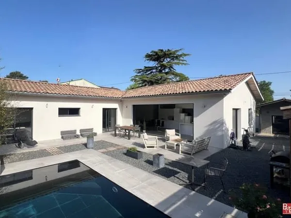 Villa 5 pièces - Jardin/piscine/dépendance