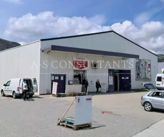LOCAL COMMERCIAL 1320 m² EPAGNY METZ-TESSY