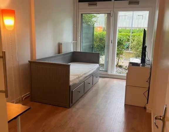 Studio 1 pièce 20 m²