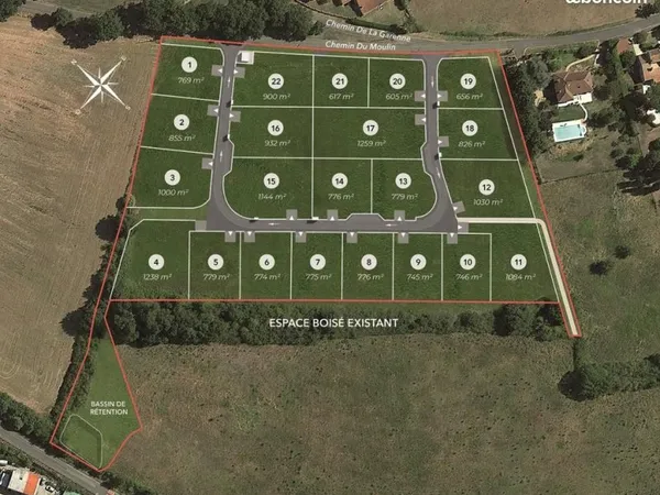 Terrain 776 m² Montjoire