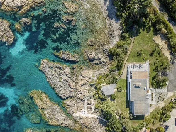 Villa 8 pièces 400 m²