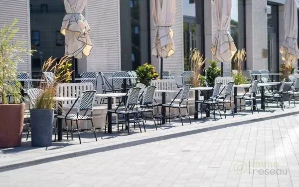 Boutique 1 pièce 125 m²