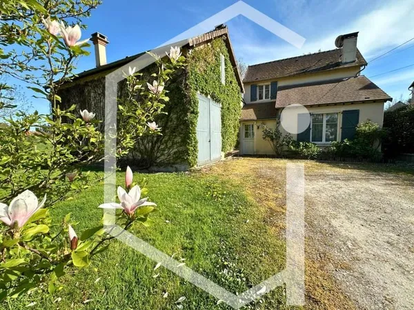 Maison 9 pièces 240 m²