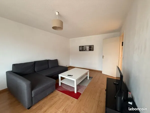 LILLE ST MAURICE T2 48m2 Balcon & Parking