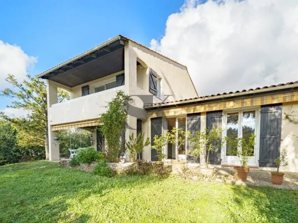 Maison 7 pièces 193 m²