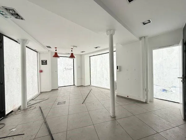 Boutique 75 m²