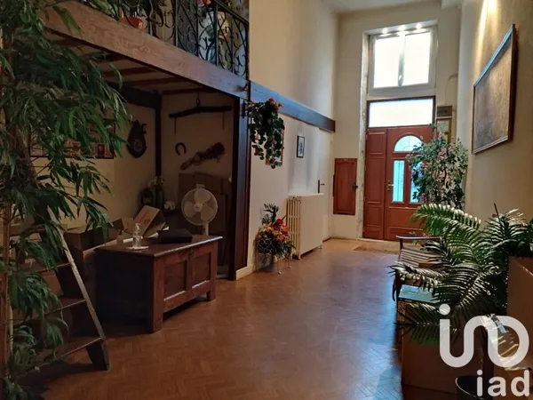 Maison 7 pièces 198 m²