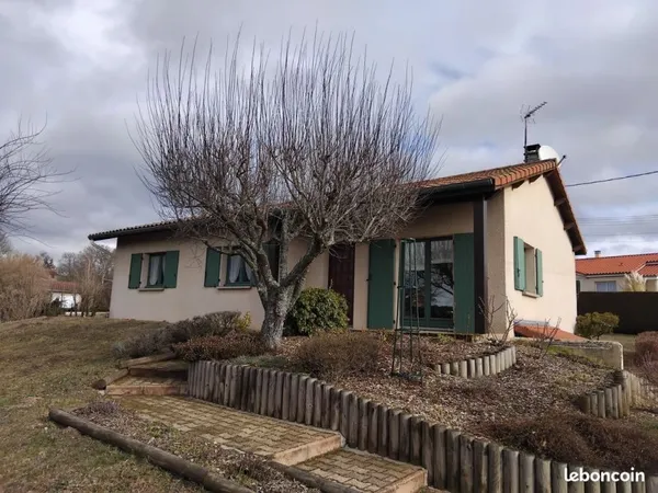 Maison plain pied Usson en Forez