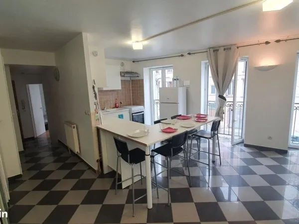 T2 - 47 M² - 570 euros