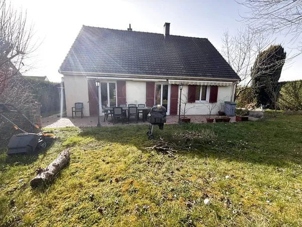 FOSSES - Maison individuelle de plain pied et sous sol total