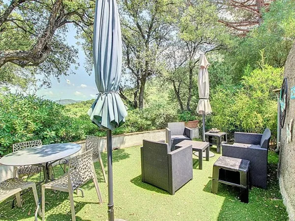 Maison Plan De La Tour 2 pièces 54 m2 + parking + terrasse