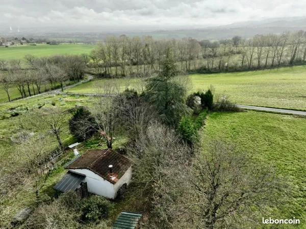Terrain de loisir Avec bâtisse