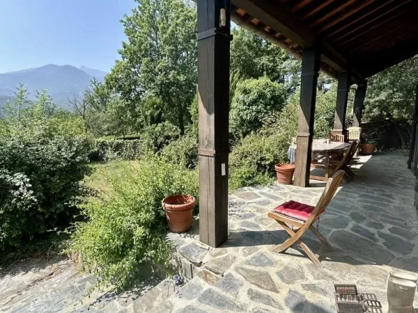 Villa T7 vue sur le Canigou sur 25 700m2 de terrain