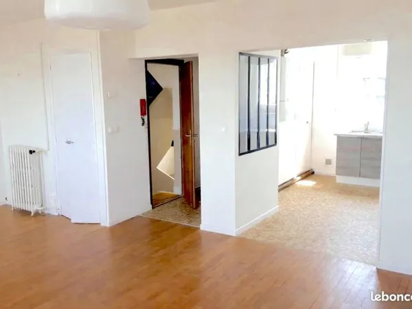 Appartement 71m2- 3 pièces - Gare