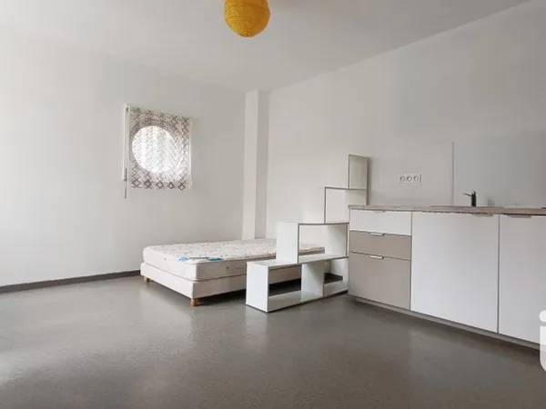 Studio 1 pièce 30 m²