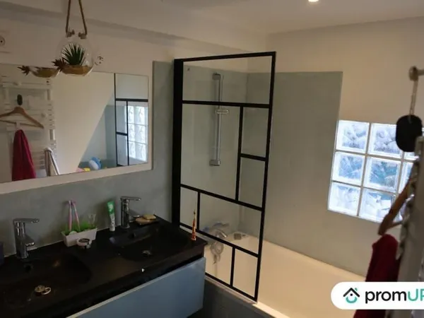 Loft de 98 m2 à SAINT-DENIS