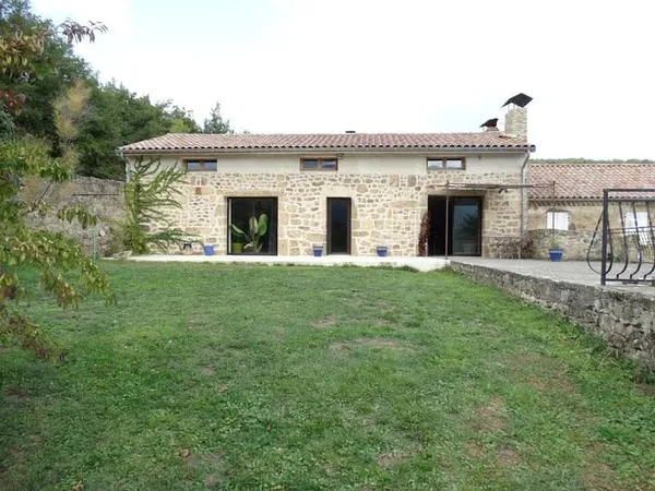 Propriété 10 pièces 380 m²