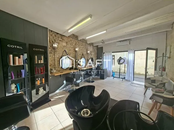 34 400 Saint-Just - Local 28 m² en centre-ville