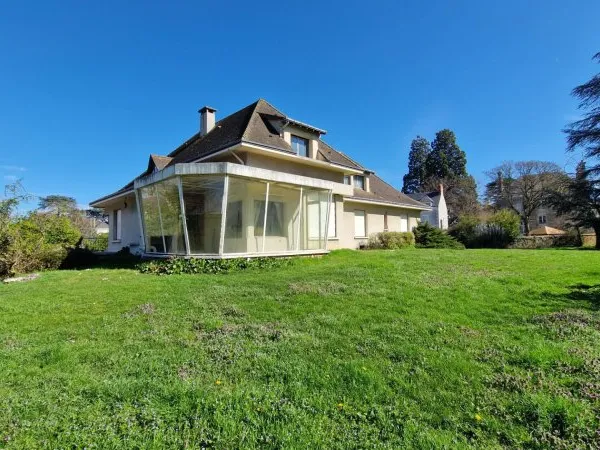Maison 9 pièces 319 m²