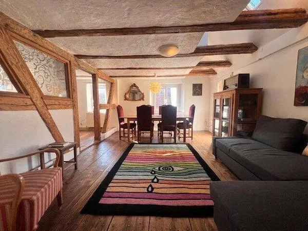 Maison 7 pièces 216 m²