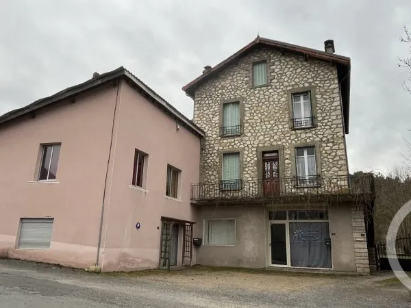 Maison 12 pièces 205 m²