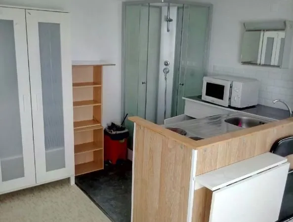 Studio saint cyr sur loire (37540) disponible