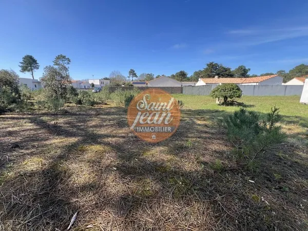Terrain constructible 784m2