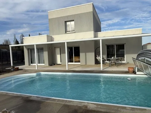 Maison 5 pièces 140 m²