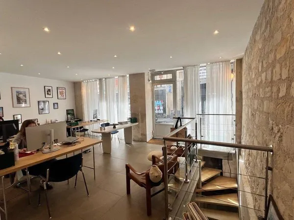 Bureaux 80 m²