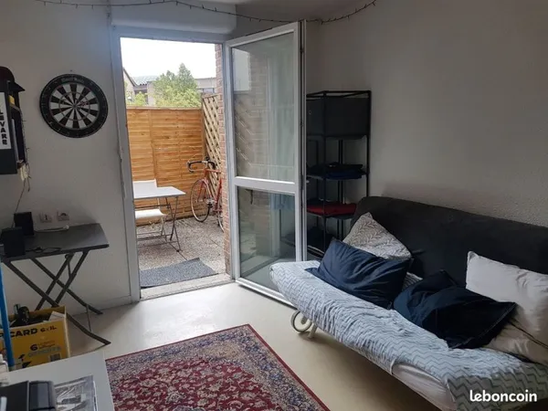 Studio avec terrasse